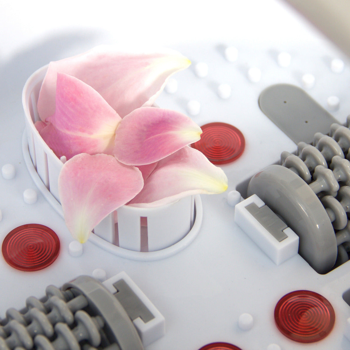 Rio Deluxe Foot Spa Bath and Massager Aromatherapy Diffuser Compartment with Rose petals