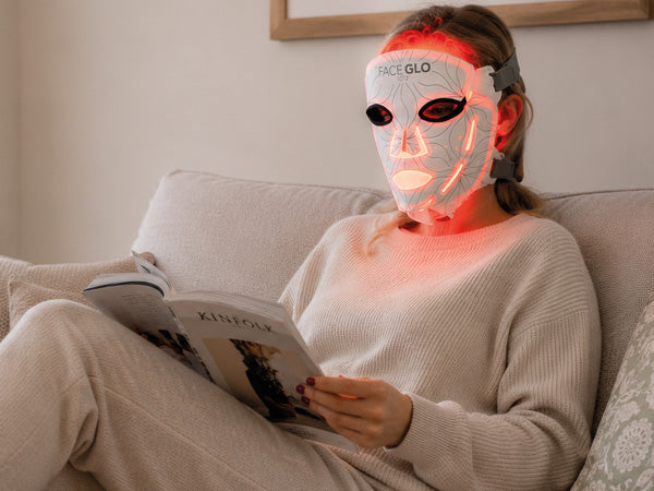 FaceGLO with Photology Chlorophyll Light Masque